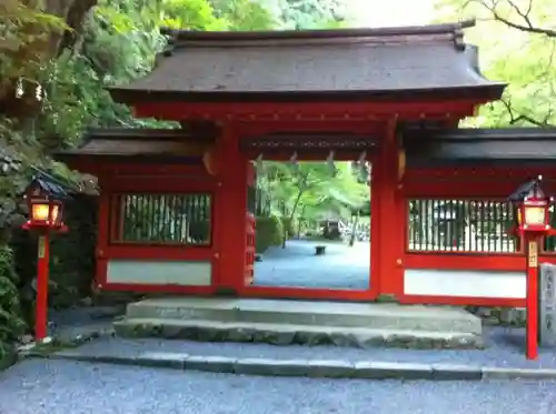 貴船神社の山門