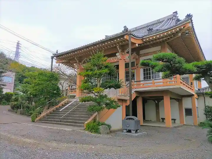 順慶寺の本殿・本堂