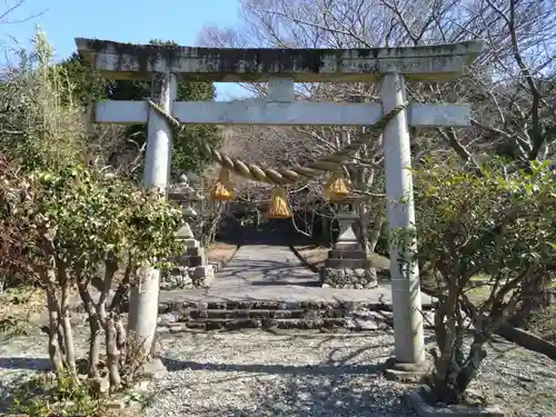 三所社の鳥居