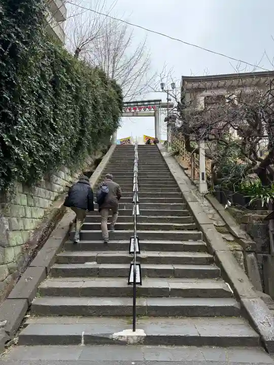 湯島天満宮の{uncategorized: "未分類", other: "その他", undefined: "問題あり", building: "その他建物", grave: "お墓", sacred_gate: "鳥居", guardian: "狛犬", statue: "像", buddha: "仏像", history: "歴史", nature: "自然", garden: "庭園", animal: "動物", pagoda: "塔", temizu: "手水舎", mountain_gate: "山門・神門", sanctuary: "本殿・本堂", subordinate: "末社・摂社", art: "芸術", scenery: "景色", jizo: "地蔵", ema: "絵馬", goshuin: "御朱印", omikuji: "おみくじ", items: "授与品その他", amulet: "お守り", goshuincho: "御朱印帳", eats: "食事", festival: "お祭り", votive_dance: "神楽", shichigosan: "七五三参", wedding: "結婚式", experience: "体験その他", initially: "初詣", around: "周辺", anti_infection: "感染症対策"}