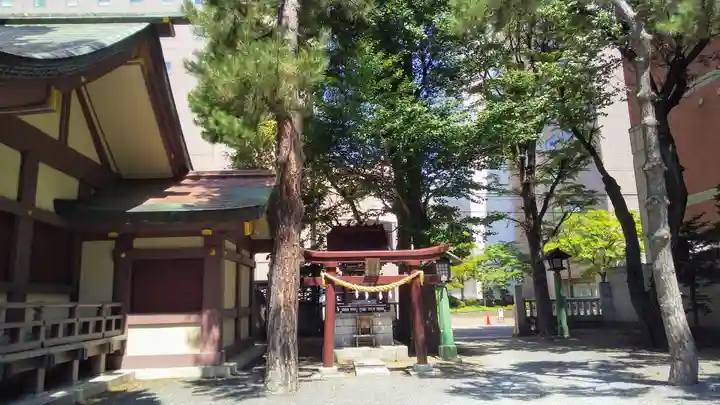 三吉神社の末社・摂社