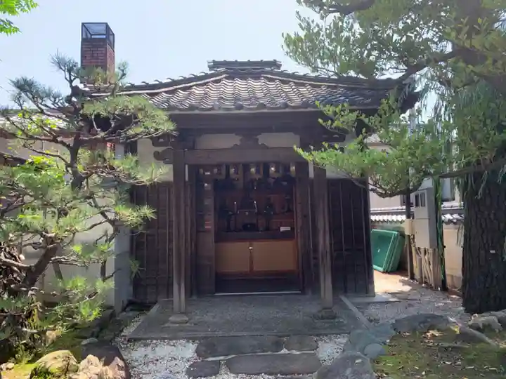 永向寺の本殿・本堂