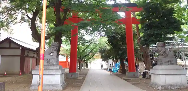 花園神社の鳥居