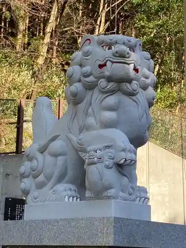 箱根大天狗山神社の狛犬