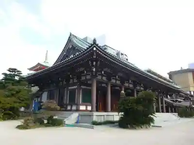 東長寺の本殿・本堂