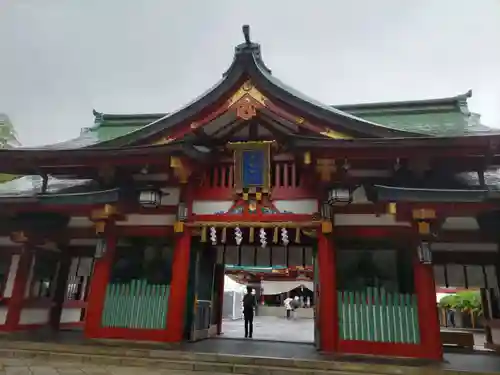 日枝神社の山門