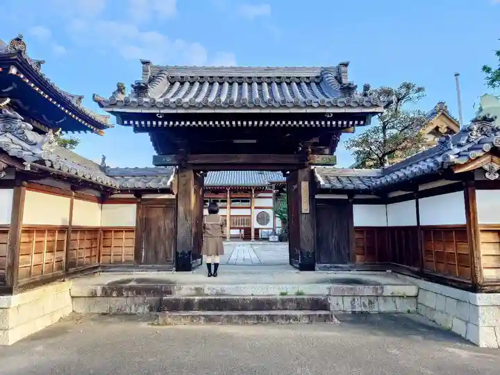 玉林寺(小牧観音)の山門・神門