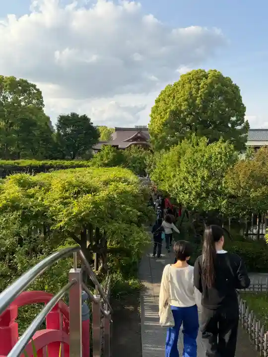 亀戸天神社の{uncategorized: "未分類", other: "その他", undefined: "問題あり", building: "その他建物", grave: "お墓", sacred_gate: "鳥居", guardian: "狛犬", statue: "像", buddha: "仏像", history: "歴史", nature: "自然", garden: "庭園", animal: "動物", pagoda: "塔", temizu: "手水舎", mountain_gate: "山門・神門", sanctuary: "本殿・本堂", subordinate: "末社・摂社", art: "芸術", scenery: "景色", jizo: "地蔵", ema: "絵馬", goshuin: "御朱印", omikuji: "おみくじ", items: "授与品その他", amulet: "お守り", goshuincho: "御朱印帳", eats: "食事", festival: "お祭り", votive_dance: "神楽", shichigosan: "七五三参", wedding: "結婚式", experience: "体験その他", initially: "初詣", around: "周辺", anti_infection: "感染症対策"}