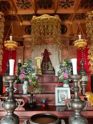 薬師寺(北外山)の本殿・本堂