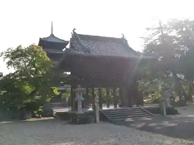 八事山 興正寺の山門・神門