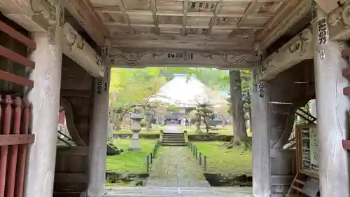 洞瀧山　総光寺の山門