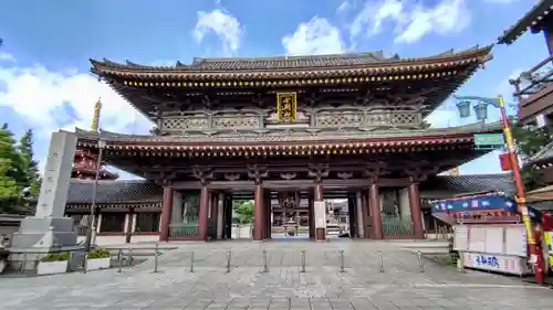 川崎大師（平間寺）の山門・神門