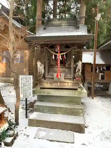 鳥谷崎神社の本殿