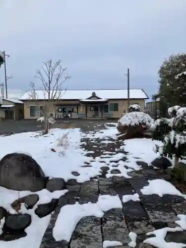 貴船神社の{uncategorized: "未分類", other: "その他", undefined: "問題あり", building: "その他建物", grave: "お墓", sacred_gate: "鳥居", guardian: "狛犬", statue: "像", buddha: "仏像", history: "歴史", nature: "自然", garden: "庭園", animal: "動物", pagoda: "塔", temizu: "手水舎", mountain_gate: "山門・神門", sanctuary: "本殿・本堂", subordinate: "末社・摂社", art: "芸術", scenery: "景色", jizo: "地蔵", ema: "絵馬", goshuin: "御朱印", omikuji: "おみくじ", items: "授与品その他", amulet: "お守り", goshuincho: "御朱印帳", eats: "食事", festival: "お祭り", votive_dance: "神楽", shichigosan: "七五三参", wedding: "結婚式", experience: "体験その他", initially: "初詣", around: "周辺", anti_infection: "感染症対策"}