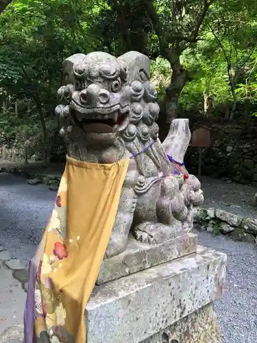 貴船神社奥宮の狛犬