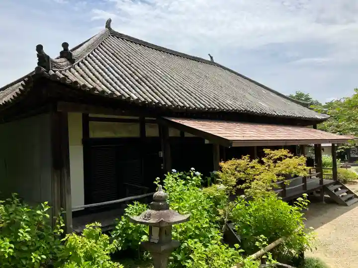 矢田寺の本殿・本堂