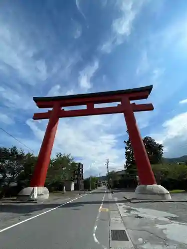 美濃國一宮　南宮大社の鳥居