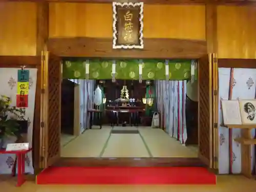 白笹稲荷神社の本殿・本堂