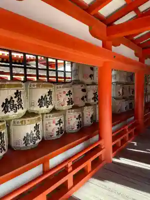 厳島神社の{uncategorized: "未分類", other: "その他", undefined: "問題あり", building: "その他建物", grave: "お墓", sacred_gate: "鳥居", guardian: "狛犬", statue: "像", buddha: "仏像", history: "歴史", nature: "自然", garden: "庭園", animal: "動物", pagoda: "塔", temizu: "手水舎", mountain_gate: "山門・神門", sanctuary: "本殿・本堂", subordinate: "末社・摂社", art: "芸術", scenery: "景色", jizo: "地蔵", ema: "絵馬", goshuin: "御朱印", omikuji: "おみくじ", items: "授与品その他", amulet: "お守り", goshuincho: "御朱印帳", eats: "食事", festival: "お祭り", votive_dance: "神楽", shichigosan: "七五三参", wedding: "結婚式", experience: "体験その他", initially: "初詣", around: "周辺", anti_infection: "感染症対策"}