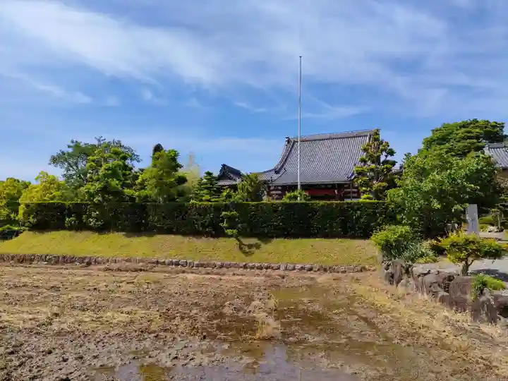 華溪寺の本殿・本堂