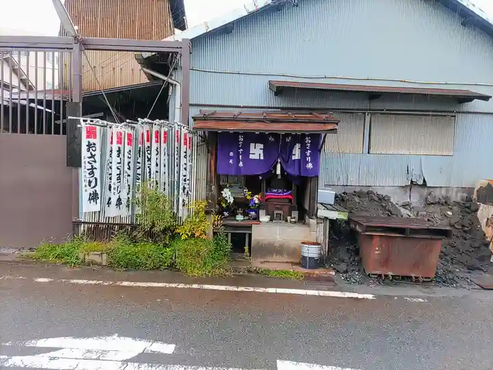 おさすり佛の本殿・本堂