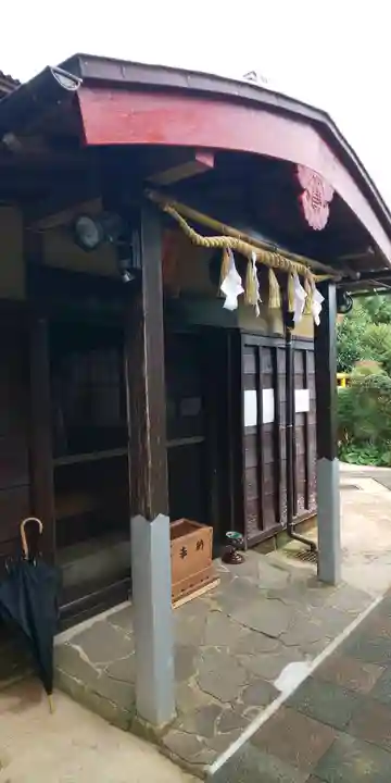 横浜御嶽神社の本殿・本堂