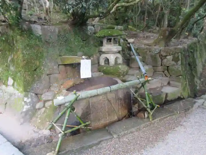 石上神宮の手水舎