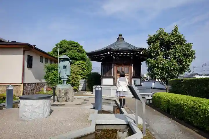 徳星寺の像