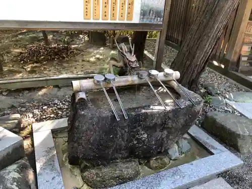添御縣坐神社の手水舎