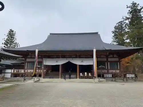 毛越寺の本殿