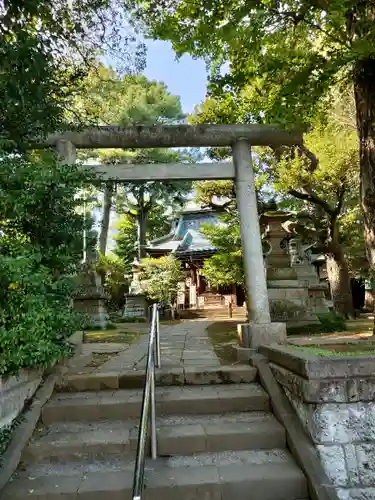 上高田氷川神社の鳥居