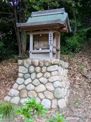 皇太神社の{uncategorized: "未分類", other: "その他", undefined: "問題あり", building: "その他建物", grave: "お墓", sacred_gate: "鳥居", guardian: "狛犬", statue: "像", buddha: "仏像", history: "歴史", nature: "自然", garden: "庭園", animal: "動物", pagoda: "塔", temizu: "手水舎", mountain_gate: "山門・神門", sanctuary: "本殿・本堂", subordinate: "末社・摂社", art: "芸術", scenery: "景色", jizo: "地蔵", ema: "絵馬", goshuin: "御朱印", omikuji: "おみくじ", items: "授与品その他", amulet: "お守り", goshuincho: "御朱印帳", eats: "食事", festival: "お祭り", votive_dance: "神楽", shichigosan: "七五三参", wedding: "結婚式", experience: "体験その他", initially: "初詣", around: "周辺", anti_infection: "感染症対策"}
