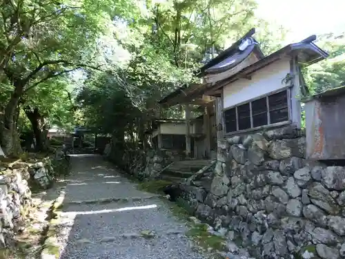 若狭神宮寺の建物その他