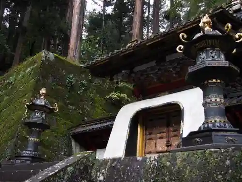 輪王寺の山門・神門