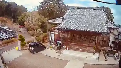 西蓮寺の本殿・本堂