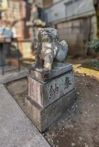 染井稲荷神社の狛犬