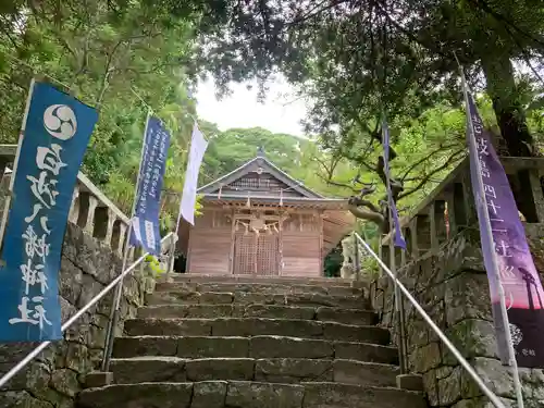 白沙八幡神社の建物その他