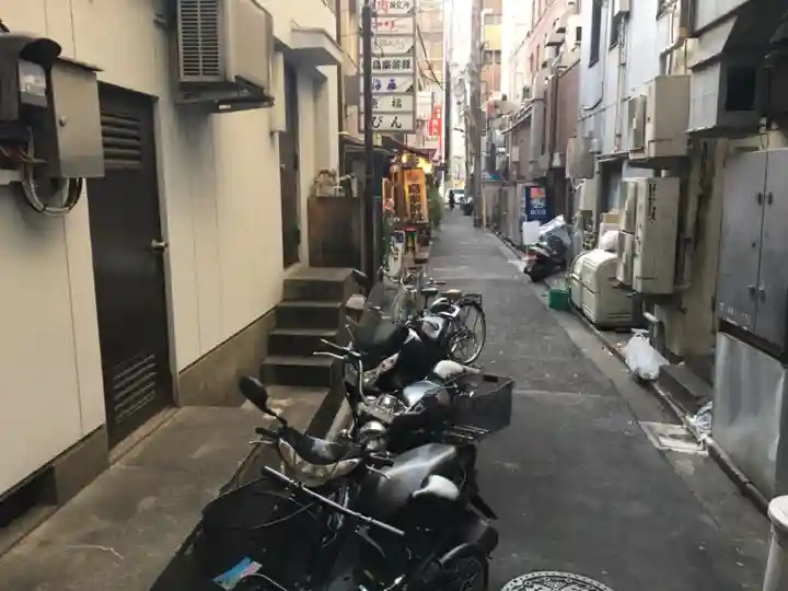 烏森神社の周辺