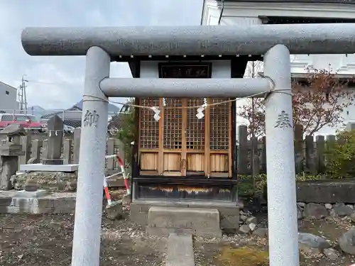 武井神社の末社