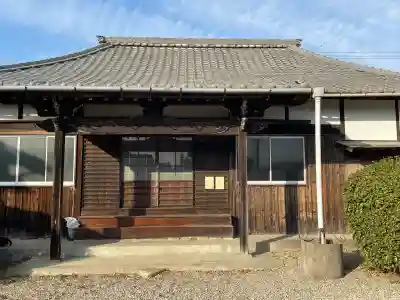 西圓寺の{uncategorized: "未分類", other: "その他", undefined: "問題あり", building: "その他建物", grave: "お墓", sacred_gate: "鳥居", guardian: "狛犬", statue: "像", buddha: "仏像", history: "歴史", nature: "自然", garden: "庭園", animal: "動物", pagoda: "塔", temizu: "手水舎", mountain_gate: "山門・神門", sanctuary: "本殿・本堂", subordinate: "末社・摂社", art: "芸術", scenery: "景色", jizo: "地蔵", ema: "絵馬", goshuin: "御朱印", omikuji: "おみくじ", items: "授与品その他", amulet: "お守り", goshuincho: "御朱印帳", eats: "食事", festival: "お祭り", votive_dance: "神楽", shichigosan: "七五三参", wedding: "結婚式", experience: "体験その他", initially: "初詣", around: "周辺", anti_infection: "感染症対策"}
