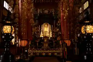 神谷山持明院の本殿・本堂