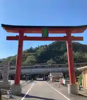 高尾山麓氷川神社の鳥居