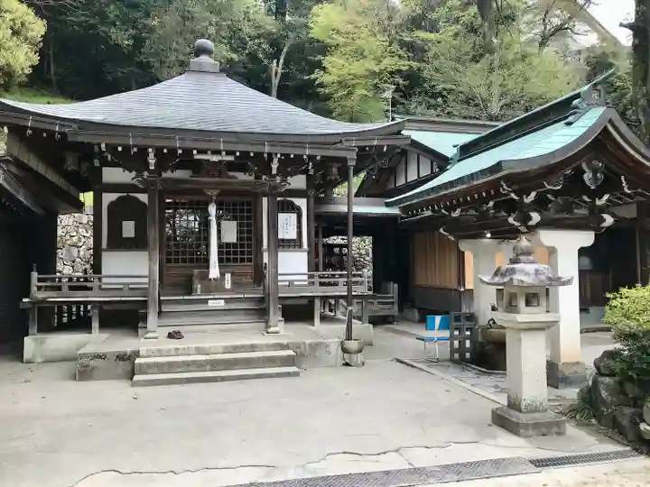 金亀山地蔵尊(滋賀県)