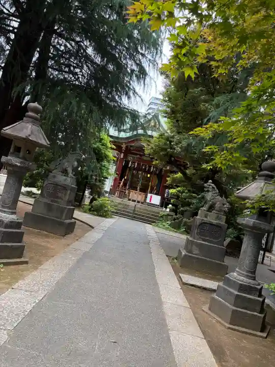 青山熊野神社の{uncategorized: "未分類", other: "その他", undefined: "問題あり", building: "その他建物", grave: "お墓", sacred_gate: "鳥居", guardian: "狛犬", statue: "像", buddha: "仏像", history: "歴史", nature: "自然", garden: "庭園", animal: "動物", pagoda: "塔", temizu: "手水舎", mountain_gate: "山門・神門", sanctuary: "本殿・本堂", subordinate: "末社・摂社", art: "芸術", scenery: "景色", jizo: "地蔵", ema: "絵馬", goshuin: "御朱印", omikuji: "おみくじ", items: "授与品その他", amulet: "お守り", goshuincho: "御朱印帳", eats: "食事", festival: "お祭り", votive_dance: "神楽", shichigosan: "七五三参", wedding: "結婚式", experience: "体験その他", initially: "初詣", around: "周辺", anti_infection: "感染症対策"}