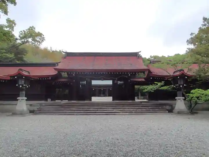 阿波神社の山門・神門