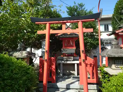 御霊神社の鳥居