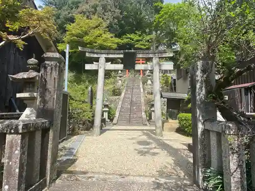 白髭神社の鳥居