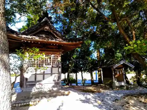 犬ヶ坪神明社の末社・摂社