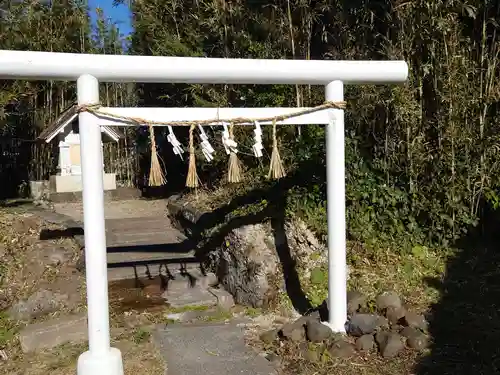 布良崎神社の鳥居