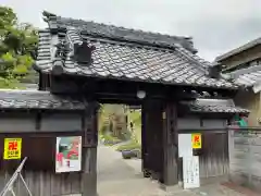 宝乗院の山門